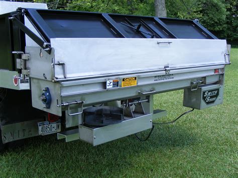 Under Tailgate Snow Salt Spreaders for Dump Body 